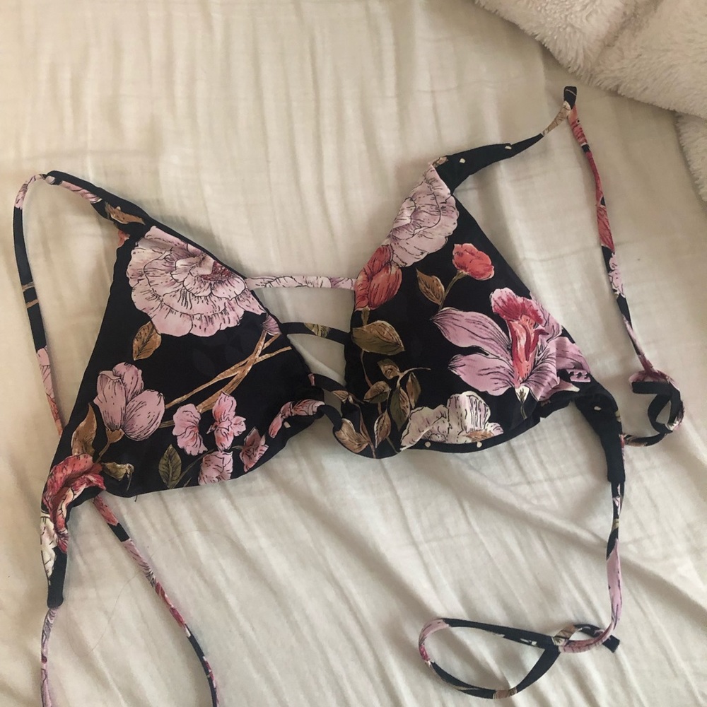 Bikini top